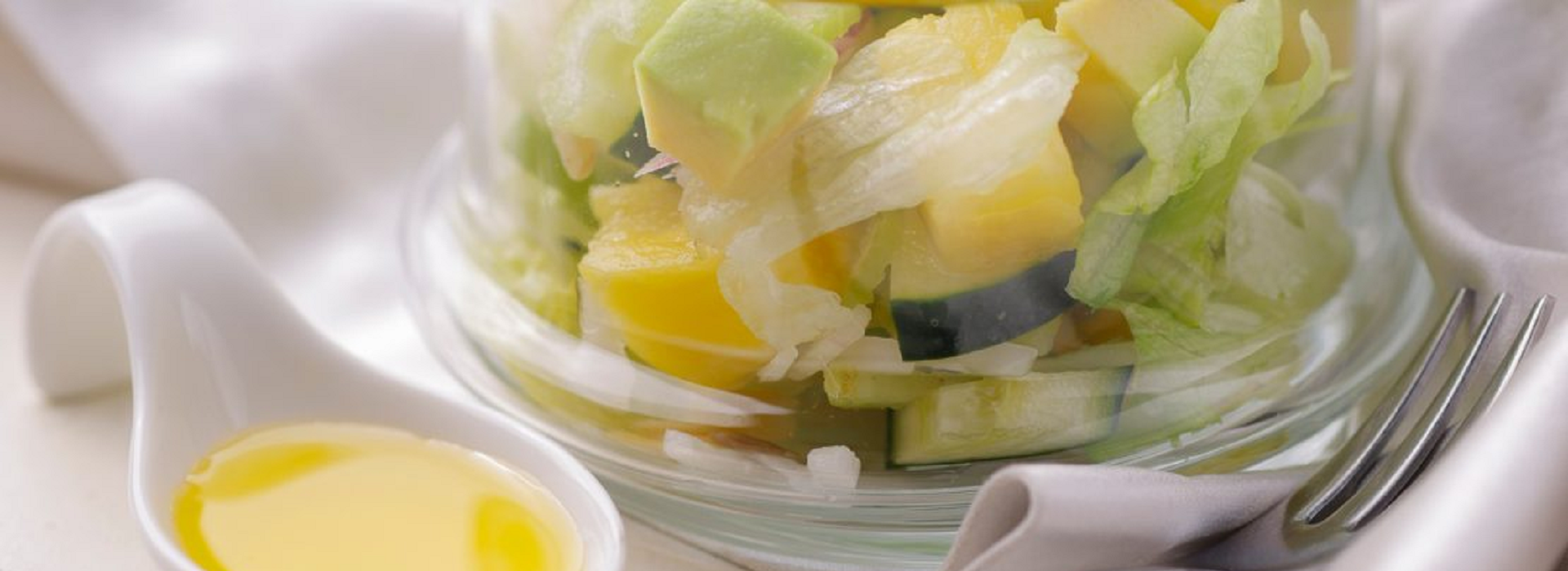 insalata cuba con ananas e avocado